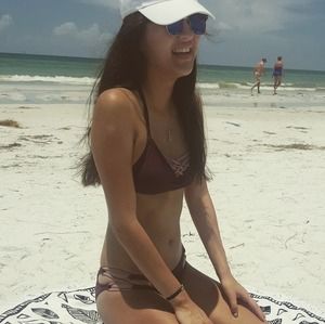 Meet your Posher, Paola